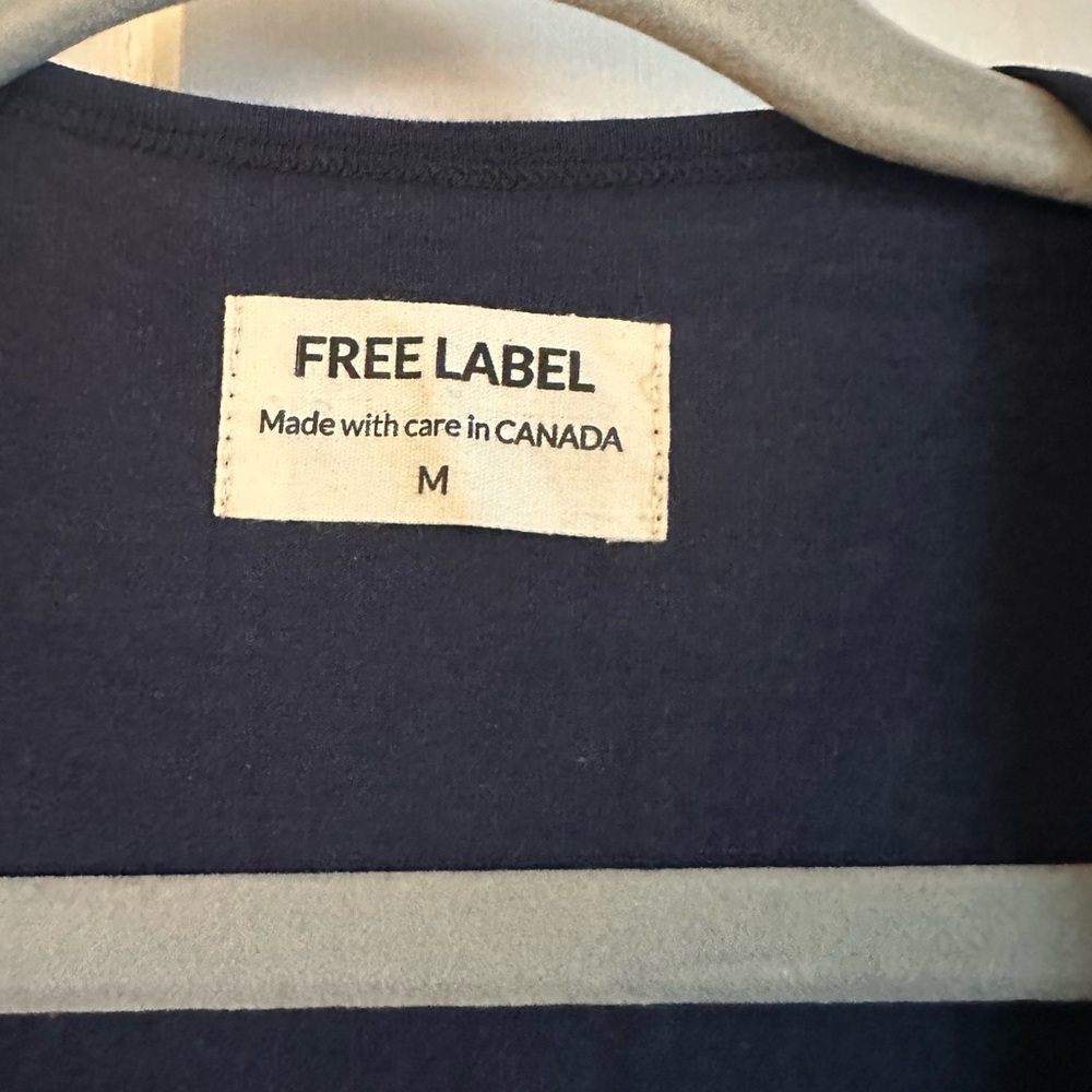 Free Label wrap top - Picture 3 of 4